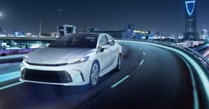 What Are the Camry's Top Interior and Exterior Features for Saudi Buyers?