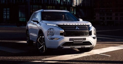 How the Mitsubishi Outlander's Engine and Smooth Drive Suit Saudi City and Highway Driving